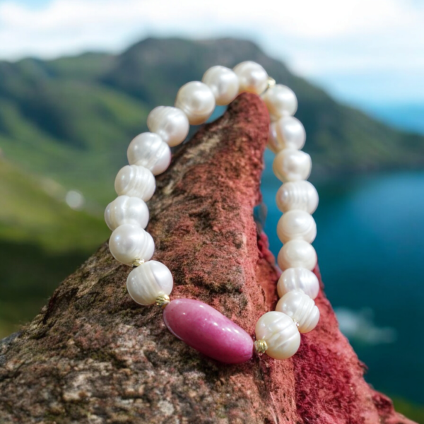 Pink Jade and Pearl Bracelet